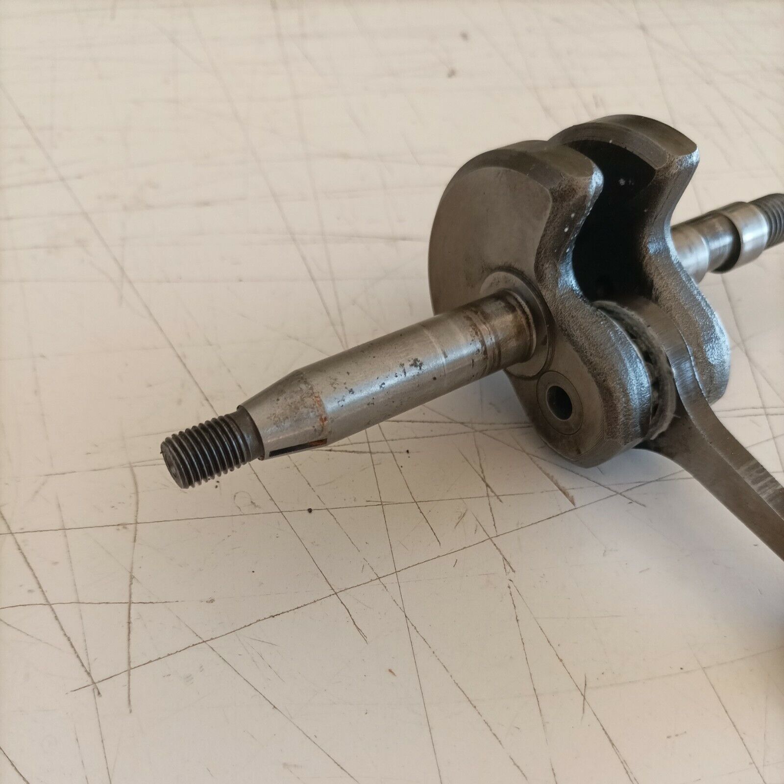 ALBERO MOTORE originale PER MOTOSEGA EFCO 134 ricambi usati