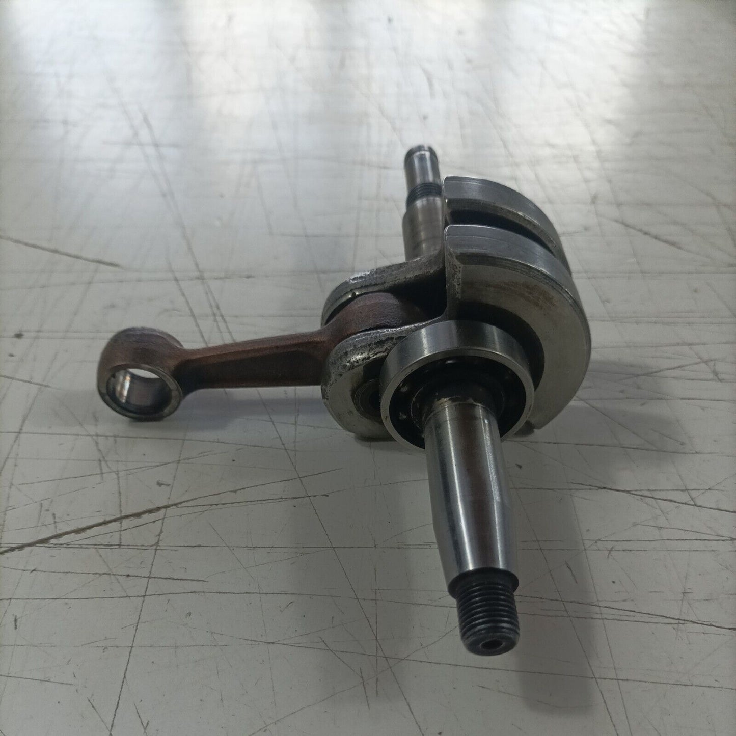 MOTOSEGA OLEOMAC OM 251 ALBERO MOTORE CON DOPPIO FILETTO ricambi usati