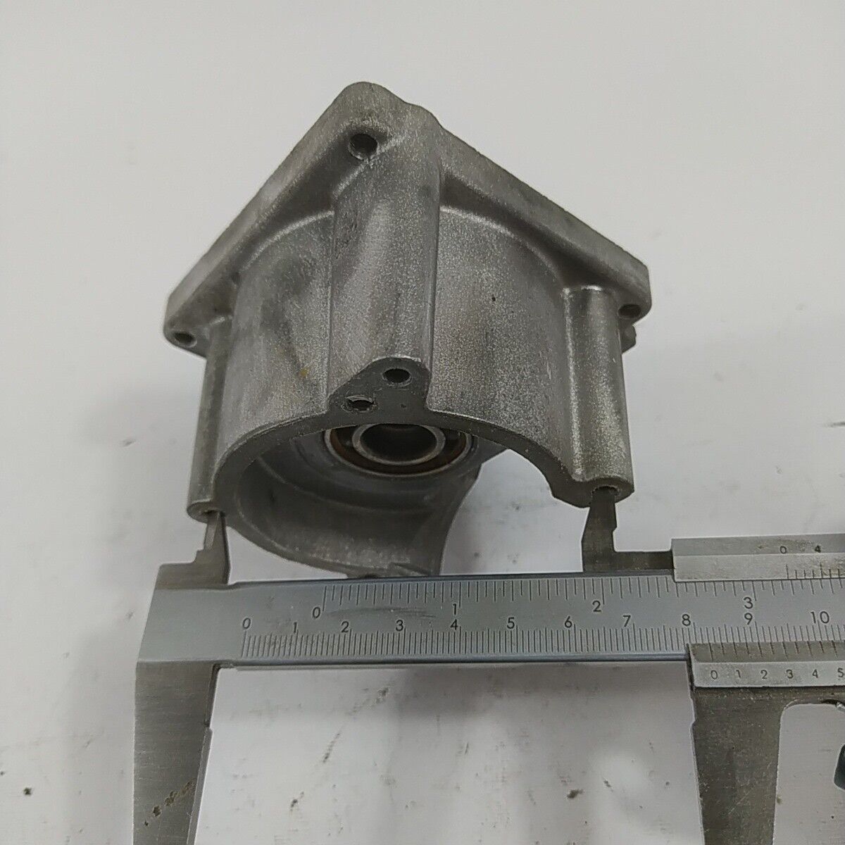 Ricambio usato BASAMENTO CARTER MOTORE decespugliatore Mcculloch ELITE 4200