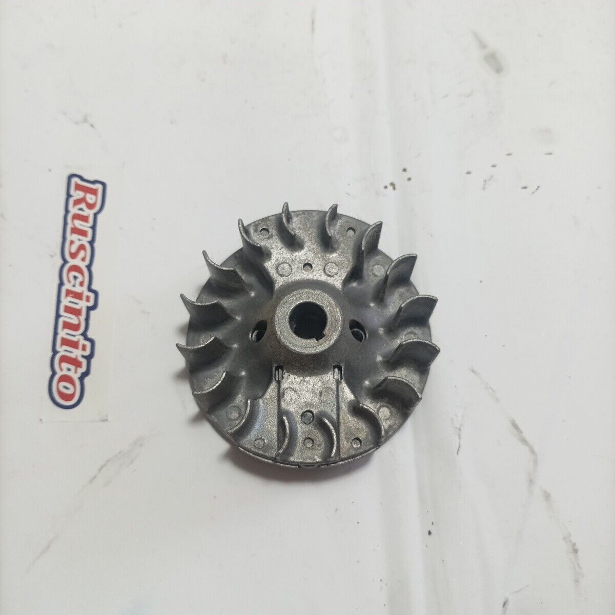 Ricambio VOLANO ACCENSIONE AVVIAMENTO Usato decespugliatore SANDRIGARDEN GBL 26 