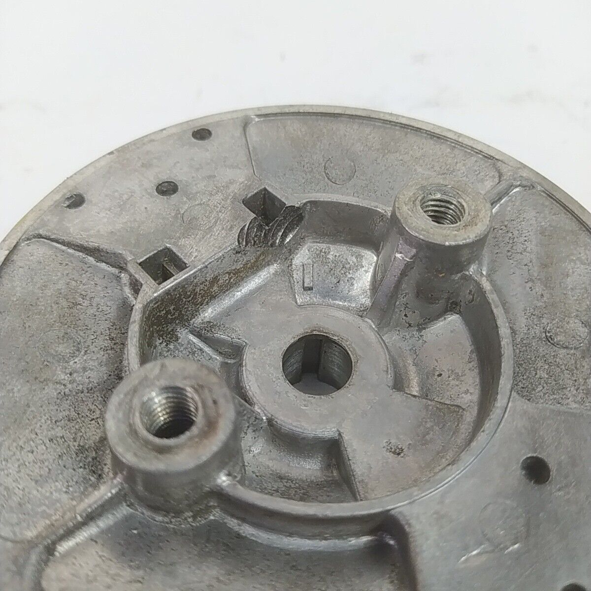 Ricambio VOLANO MAGNETICO DI AVVIAMENTO per decespugliatore TANAKA 501 ik usato