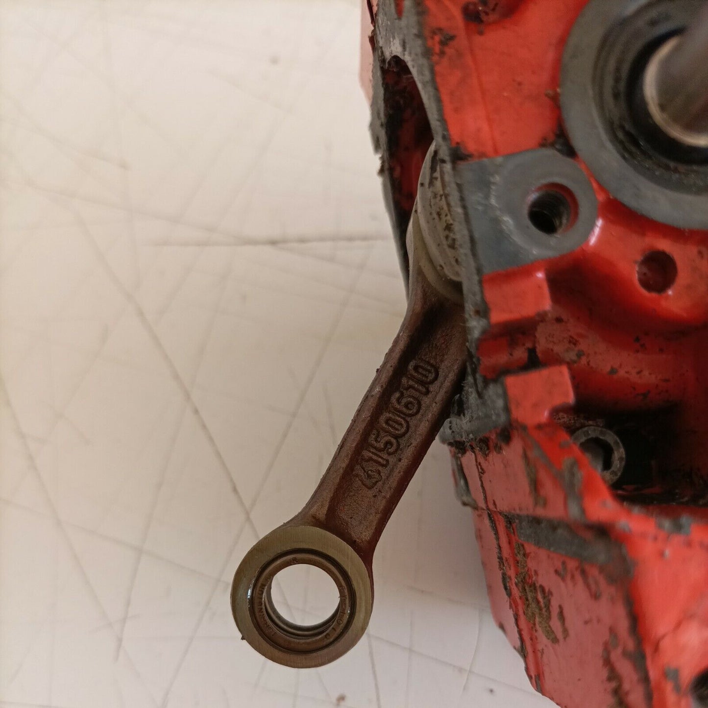 ricambio usato BASAMENTO CILINDRO ALBERO MOTORE PER MOTOSEGA ALPINA CASTOR C 40
