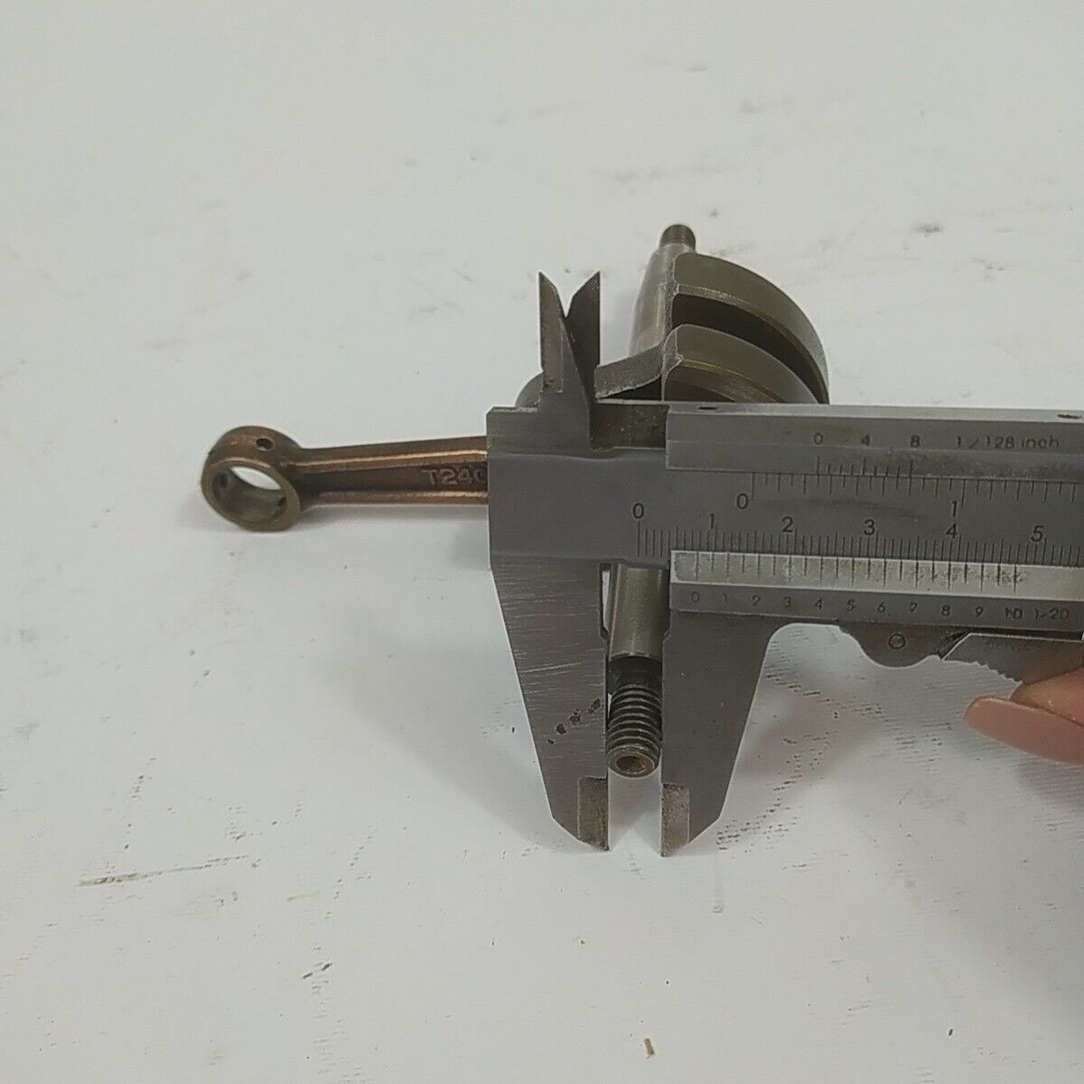 Ricambio usato ALBERO MOTORE ORIGINALE per decespugliatore MITSUBISHI T200