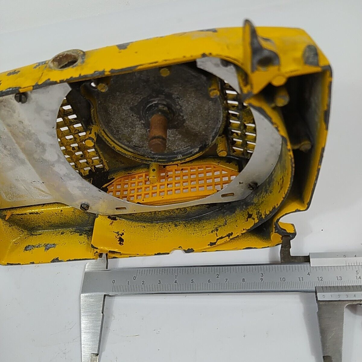 COPERCHIO CARTER AVVIAMENTO A STRAPPO per motosega PARTNER R 420 ricambi usati