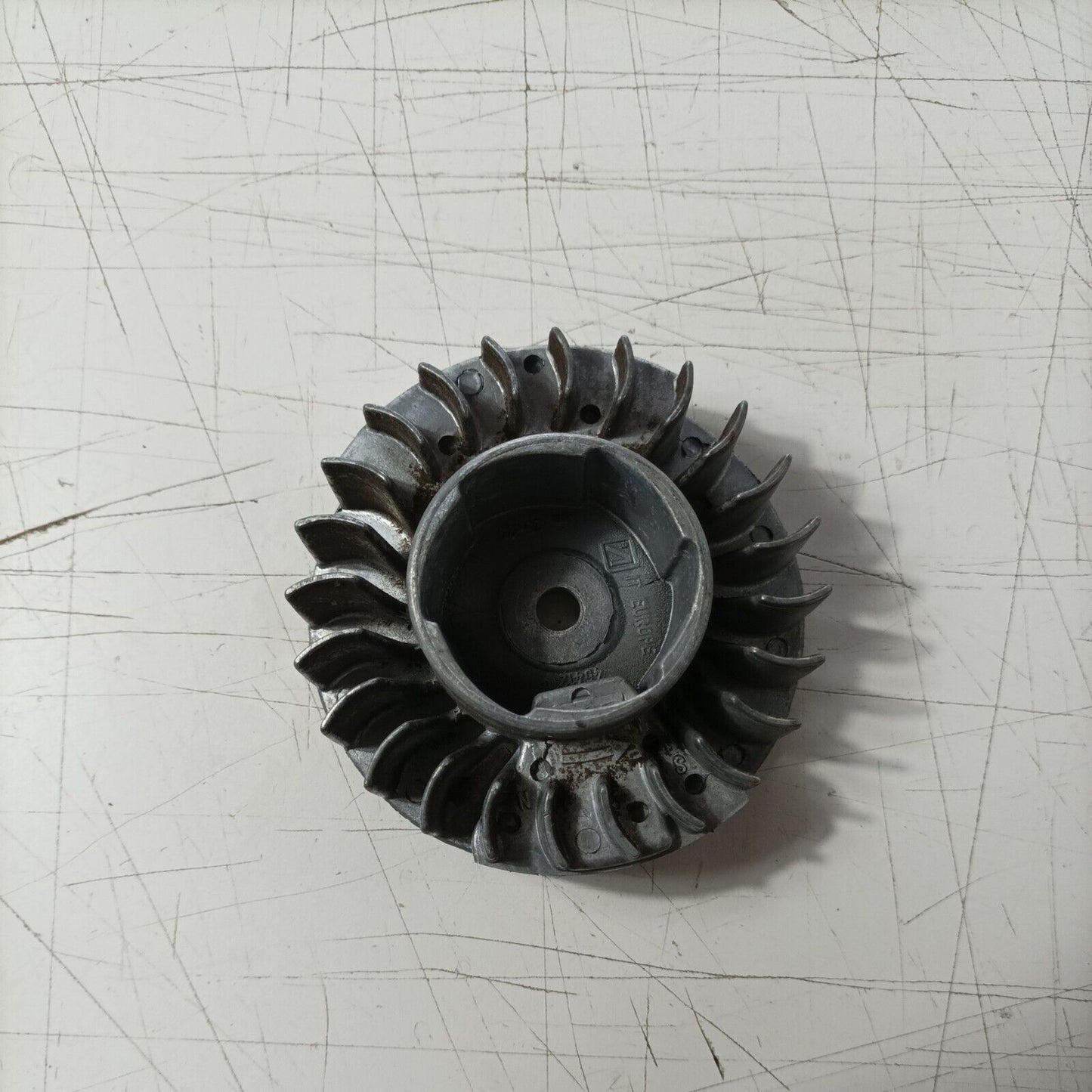 VOLANO MAGNETICO avviamento PER MOTOSEGA CASTEL GARDEN CS 39 ALPINA P 390 usato