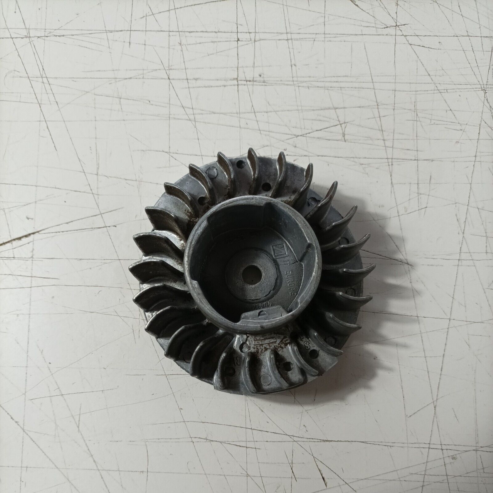 VOLANO MAGNETICO avviamento PER MOTOSEGA CASTEL GARDEN CS 39 ALPINA P 390 usato