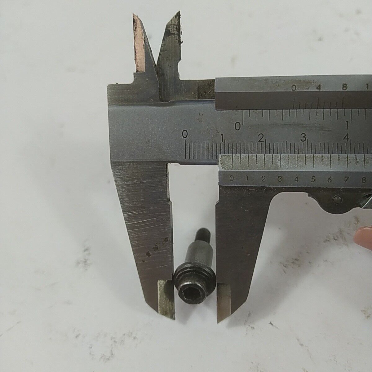 VITI BASAMENTO CILINDRO MOTORE per motosega OLEO MAC GS 440 ricambi usati