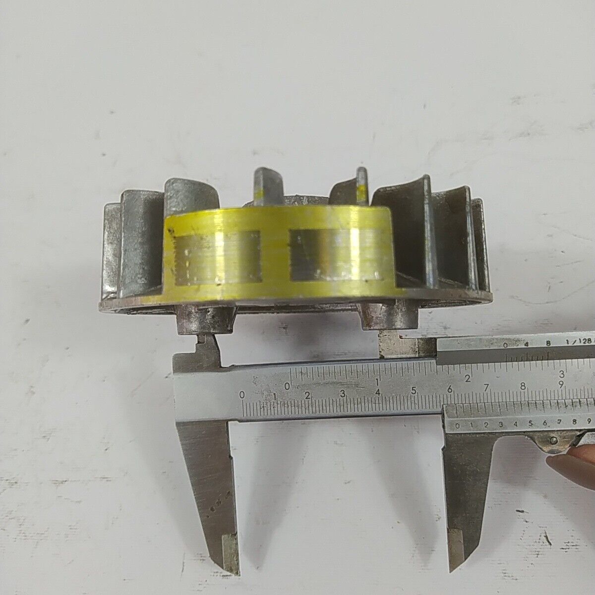 Ricambi VOLANO MAGNETICO DI AVVIAMENTO per decespugliatore TANAKA 501 ik usati
