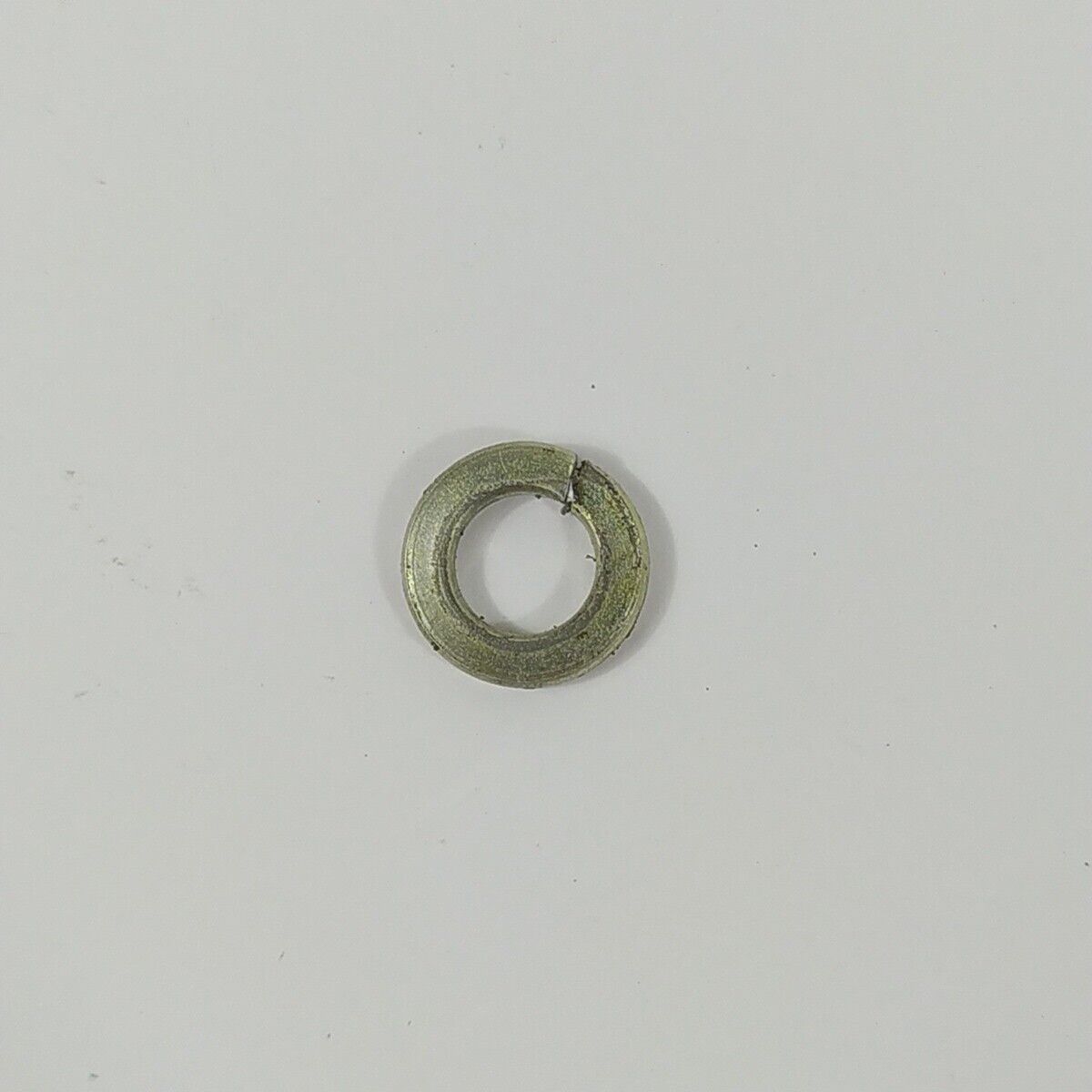Ricambio usato RONDELLA E DADO ALBERO MOTORE per decespugliatore KAWASAKI TG 33