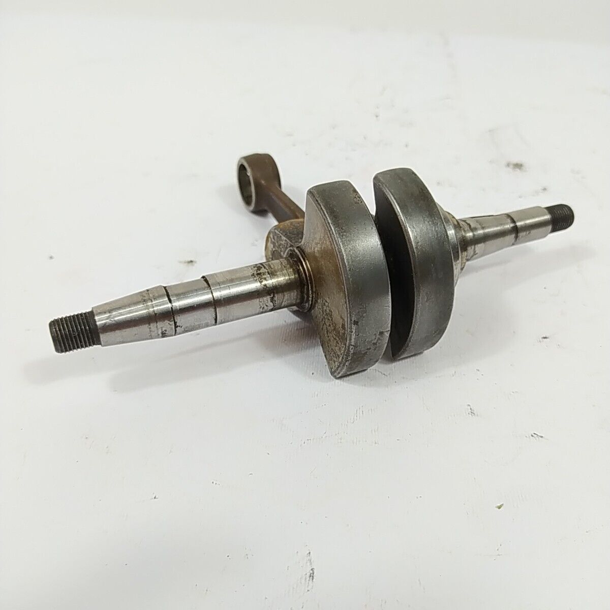 ALBERO MOTORE PER MOTOSEGA OLEO MAC 261 OLEOMAC AUTOMATIC ricambi usati