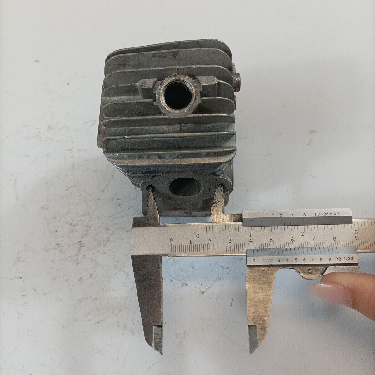 ricambio CILINDRO E PISTONE PER MOTOSEGA ALPINA da potature 25 diametro 34 usato