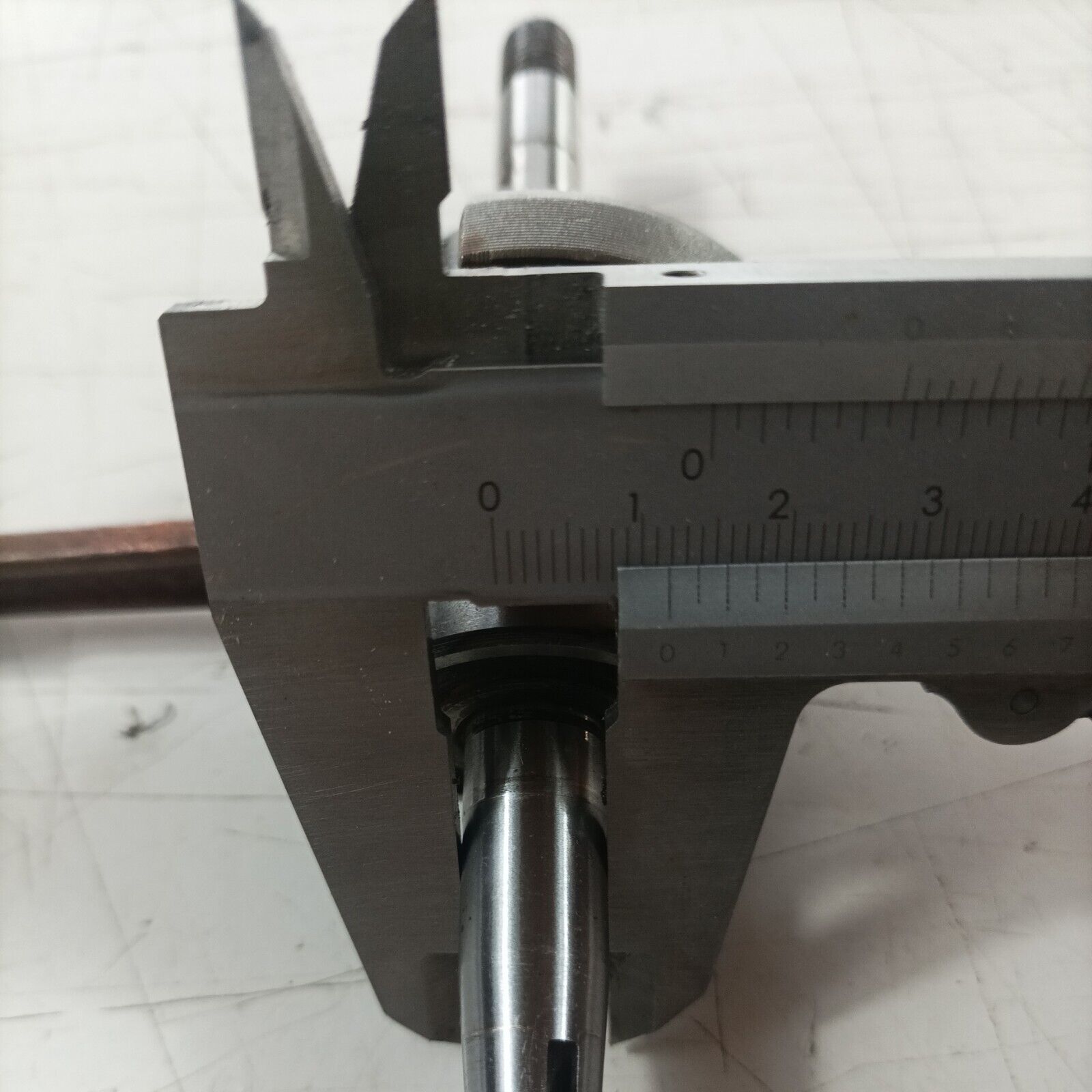 ricambio usato ALBERO MOTORE ORIGINALE COMPLETO PER MOTOSEGA ALPINA PROF 45