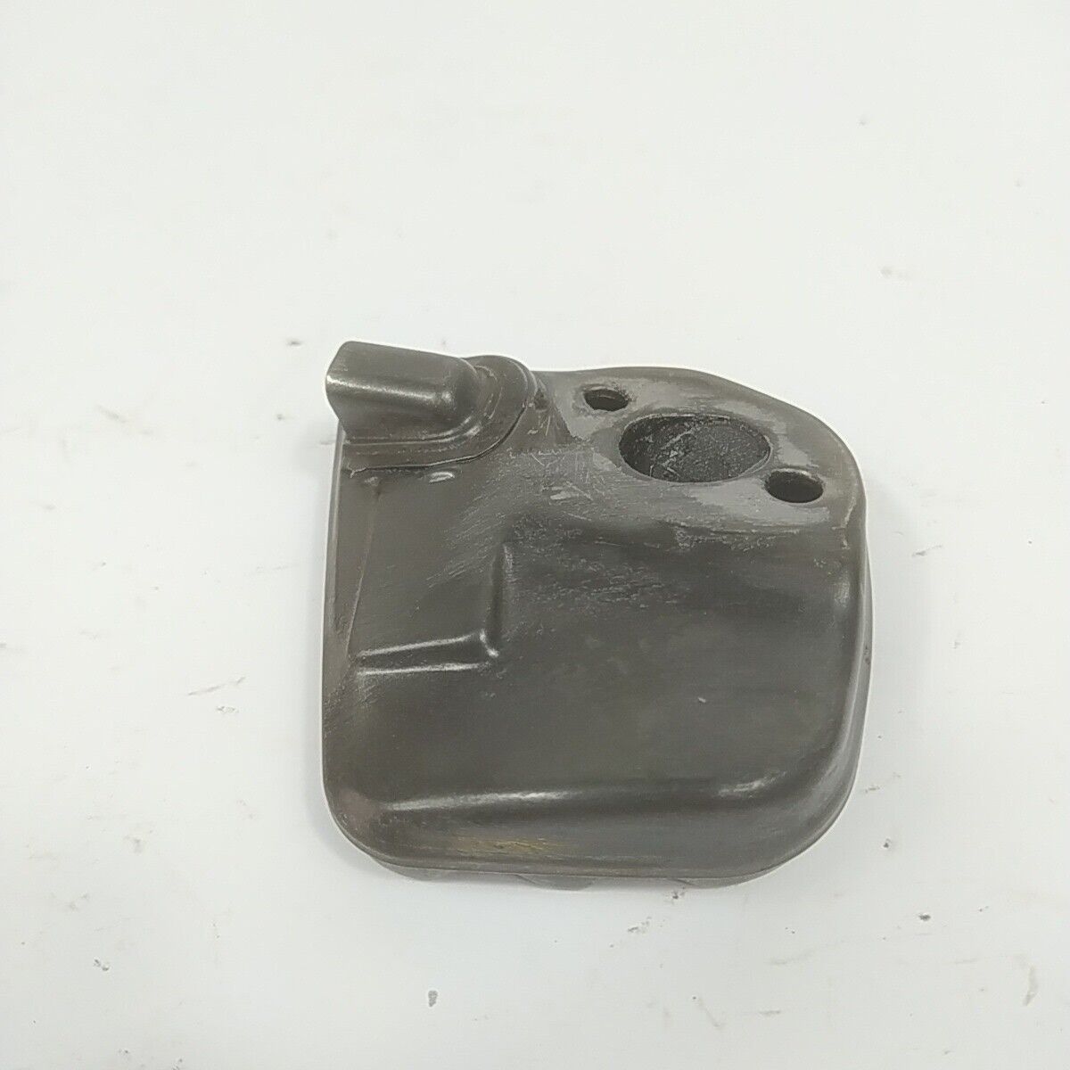 Ricambio per MOTOSEGA ZENOAH G 2000 t MARMITTA silenziatore TERMINALE usato