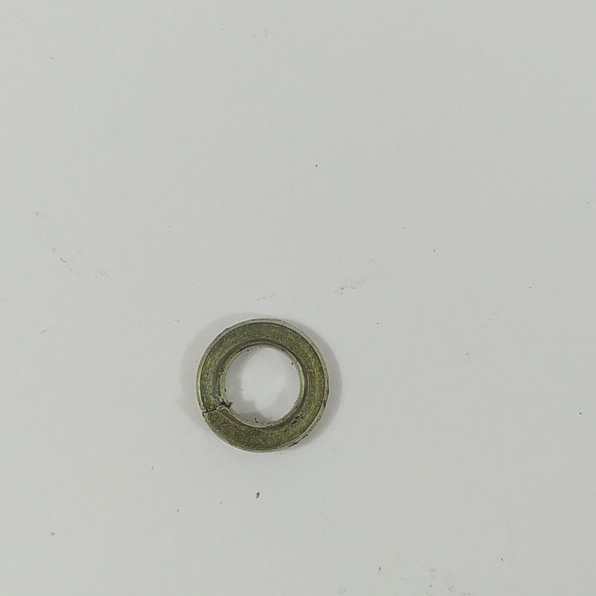 Ricambio usato RONDELLA E DADO ALBERO MOTORE per decespugliatore KAWASAKI TG 33
