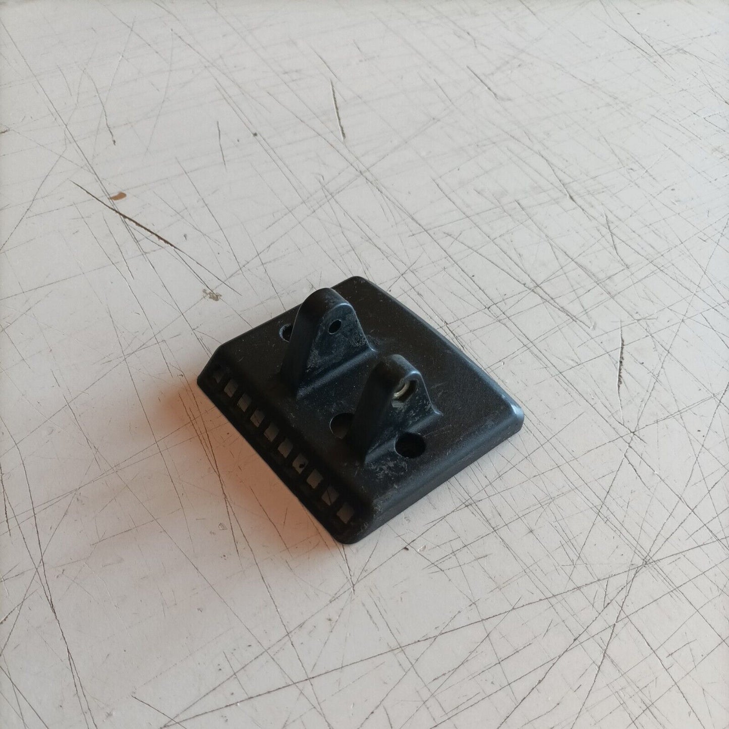 supporto MANIGLIA PER MOTOSEGA EMAK OLEO MAC 935 DF EFCO 134 135 ricambi usati