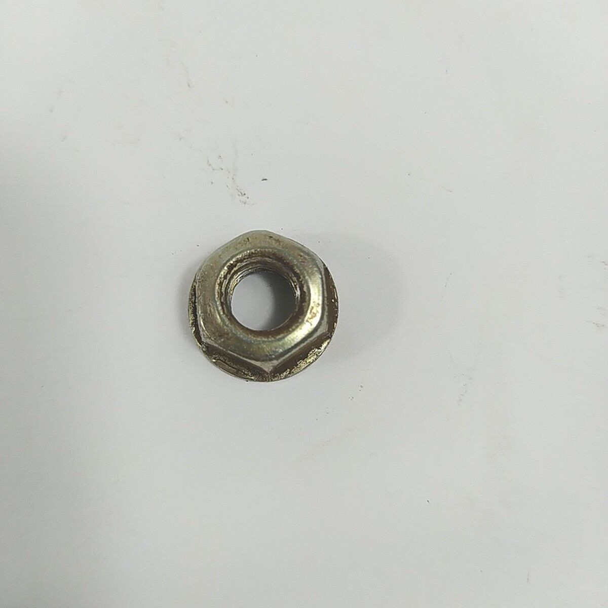 Ricambio DADO BULLONE VOLANO Usato per decespugliatore Mcculloch ELITE 3000