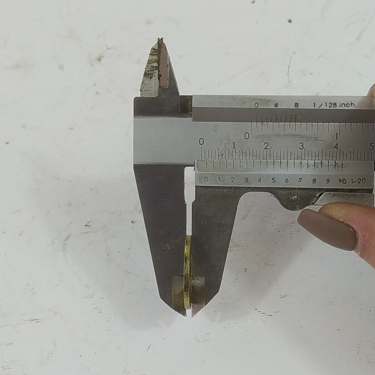 Ricambi DADO ALBERO MOTORE VOLANO per decespugliatore TANAKA 501 ik usati