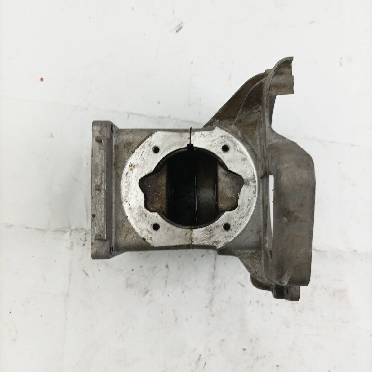 Ricambio CARTER BASAMENTO CILINDRO usato DECESPUGLIATORE MCCULLOCH CABRIO Elite