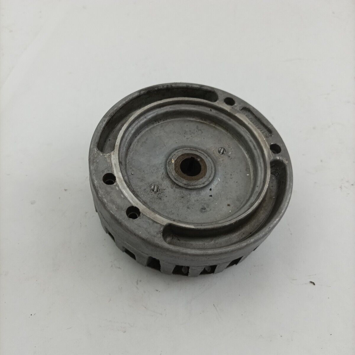 Ricambio VOLANO MAGNETICO DI AVVIAMENTO starter MOTOSEGA HOMELITE XL - 12 usato