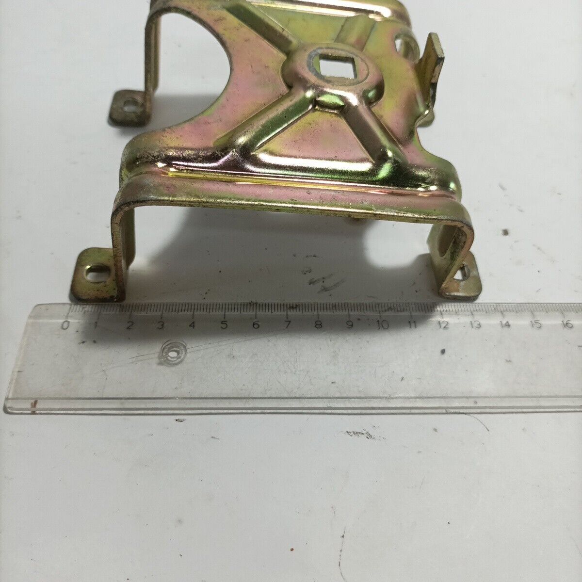 Ricambio STAFFA MOTORE A ZAINO usato per decespugliatore Emak Efco 8425