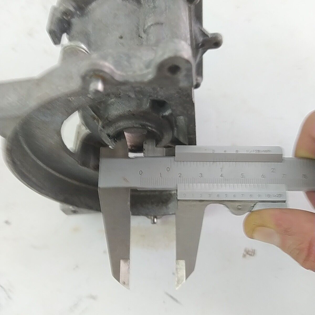 ricambio BASAMENTO CILINDRO motore usato per decespugliatore KAWASAKI TD 33