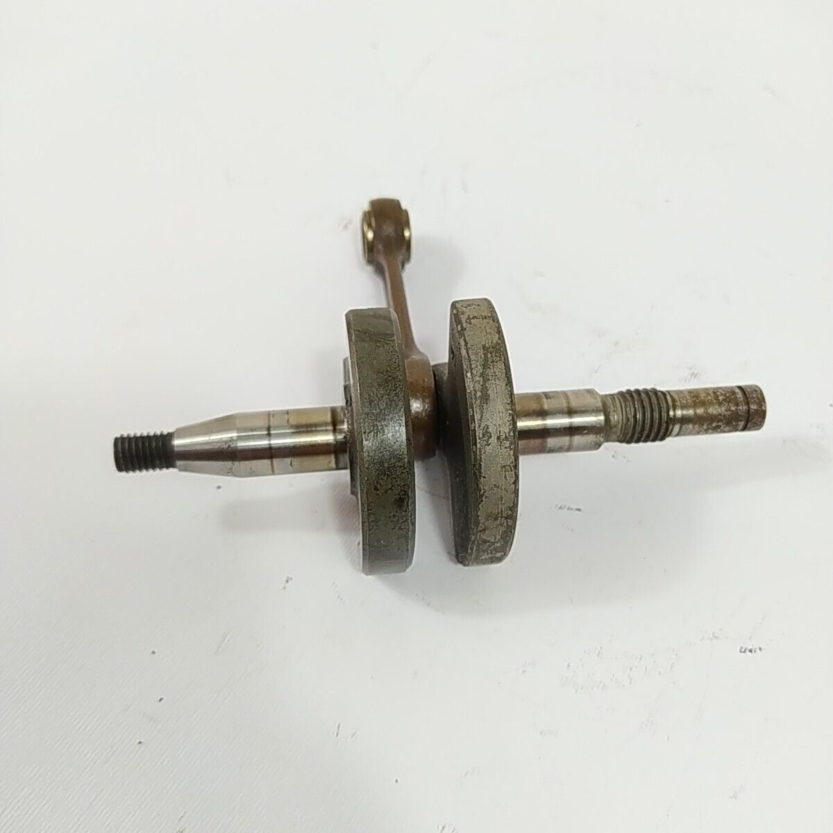 ALBERO MOTORE E DADO VOLANO per motosega MCCULLOCH 45 EUROPA 92 ricambi usati