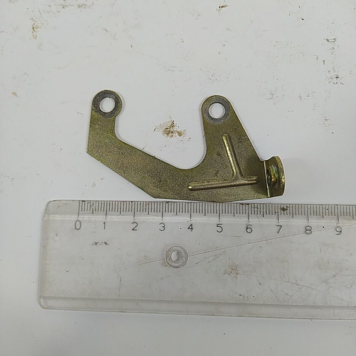 Ricambio STAFFA STAFFE MOTORE per decespugliatore McCulloch 3800 usato