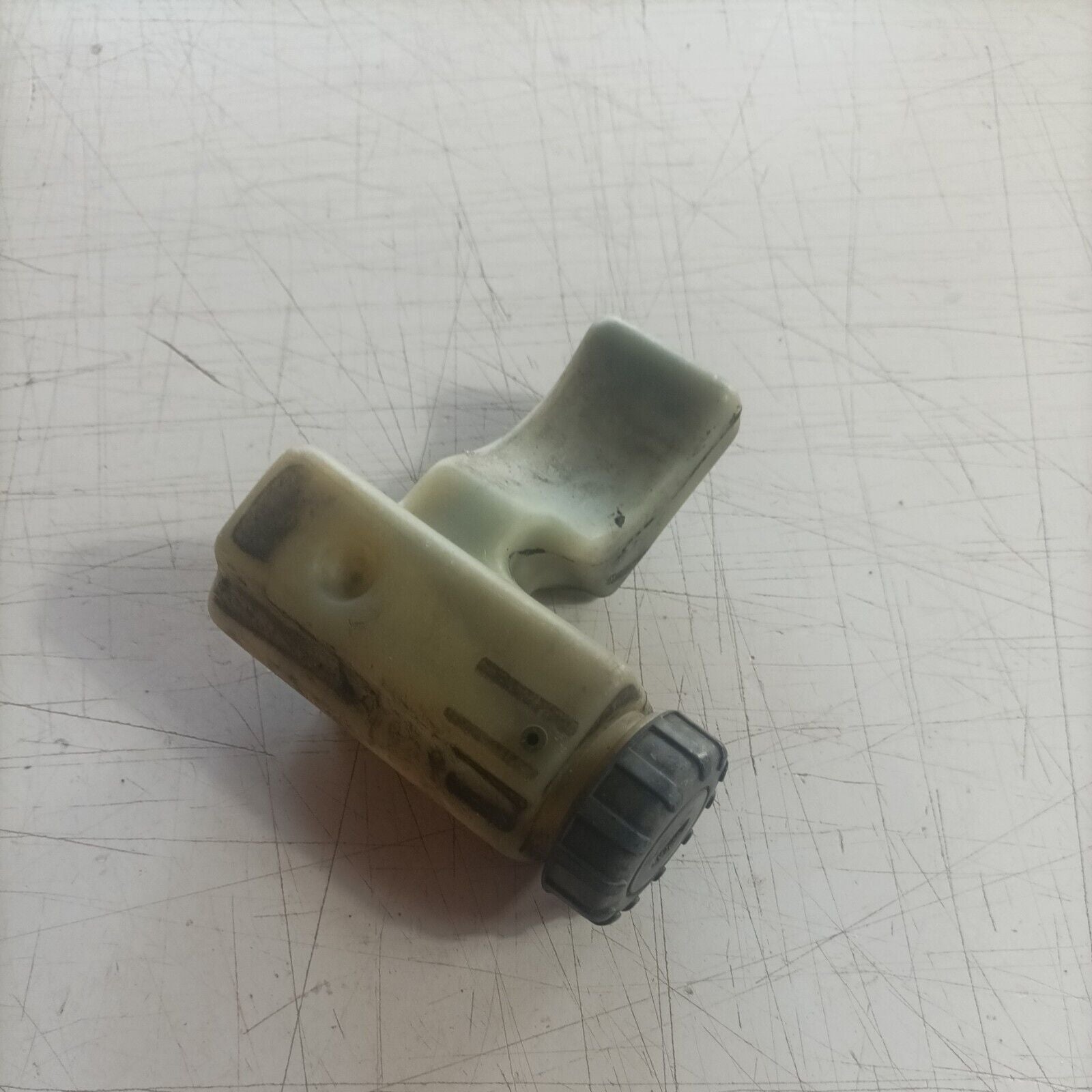 SERBATOIO OLIO con tappo PER MOTOSEGA STIHL 018 / MS 170 180 017 ricambi usati