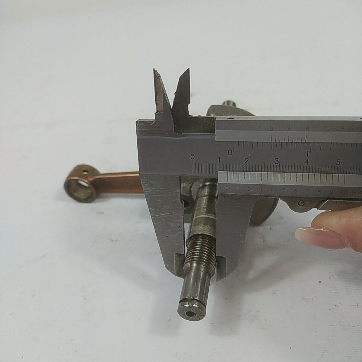 Ricambio ALBERO MOTORE ORIGINALE per motosega CASTOR CP 700 usato