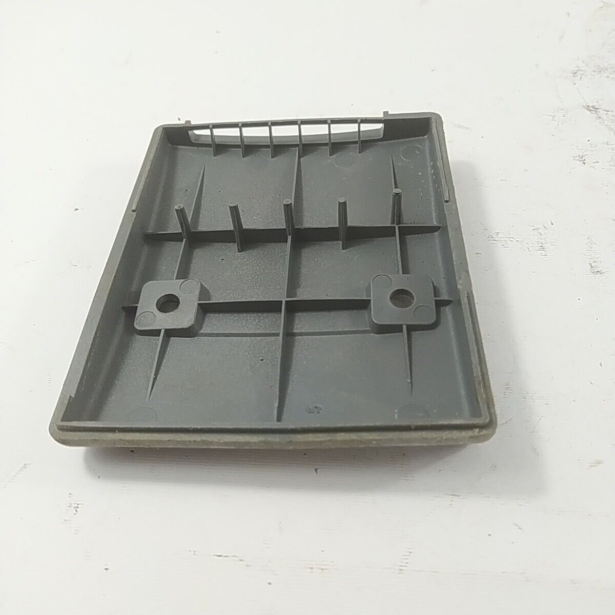 Ricambi MOTOSEGA EFCO BLITZ 35 OLEOMAC usati COPERCHIO CARBURATORE COPRI FILTRO