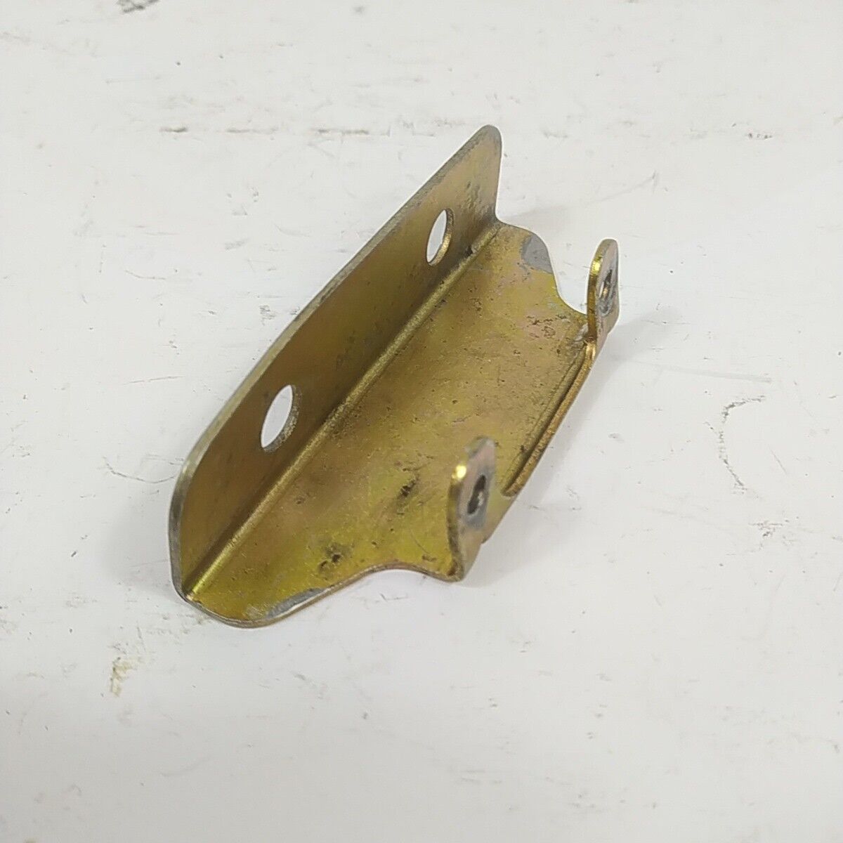 Ricambio STAFFA STAFFE MOTORE per decespugliatore McCulloch 3800 usato