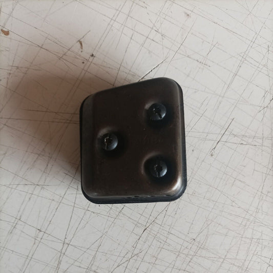 MARMITTA TERMINALE DI SCARICO PER MOTOSEGA KENDO CHAIN SAW CS38 ricambi usati