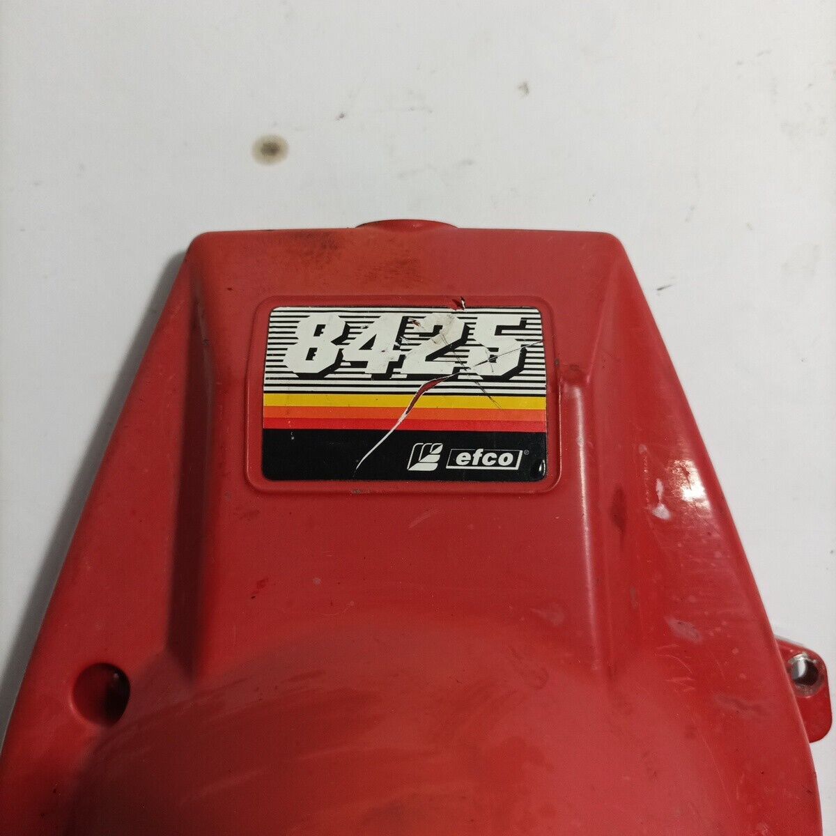 Ricambio STAFFA serbatoio CARBURANTE usato per decespugliatore Emak Efco 8425
