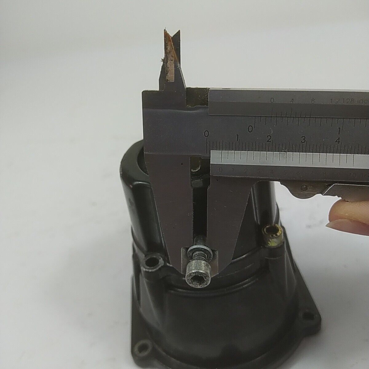 Ricambio per decespugliatore KING 40 CS SUPPORTO E CAMPANA FRIZIONE usato