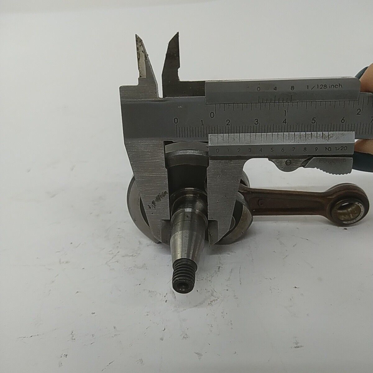 Ricambio usato ALBERO MOTORE originale decespugliatore Mcculloch ELITE 4000 3500