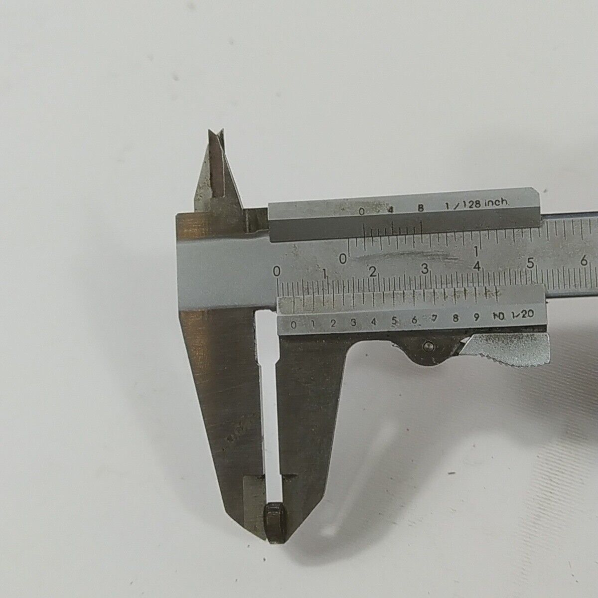 Ricambio DECESPUGLIATORE ECHO RM - 460 DADO bullone FERMO mezzaluna VOLANO usato