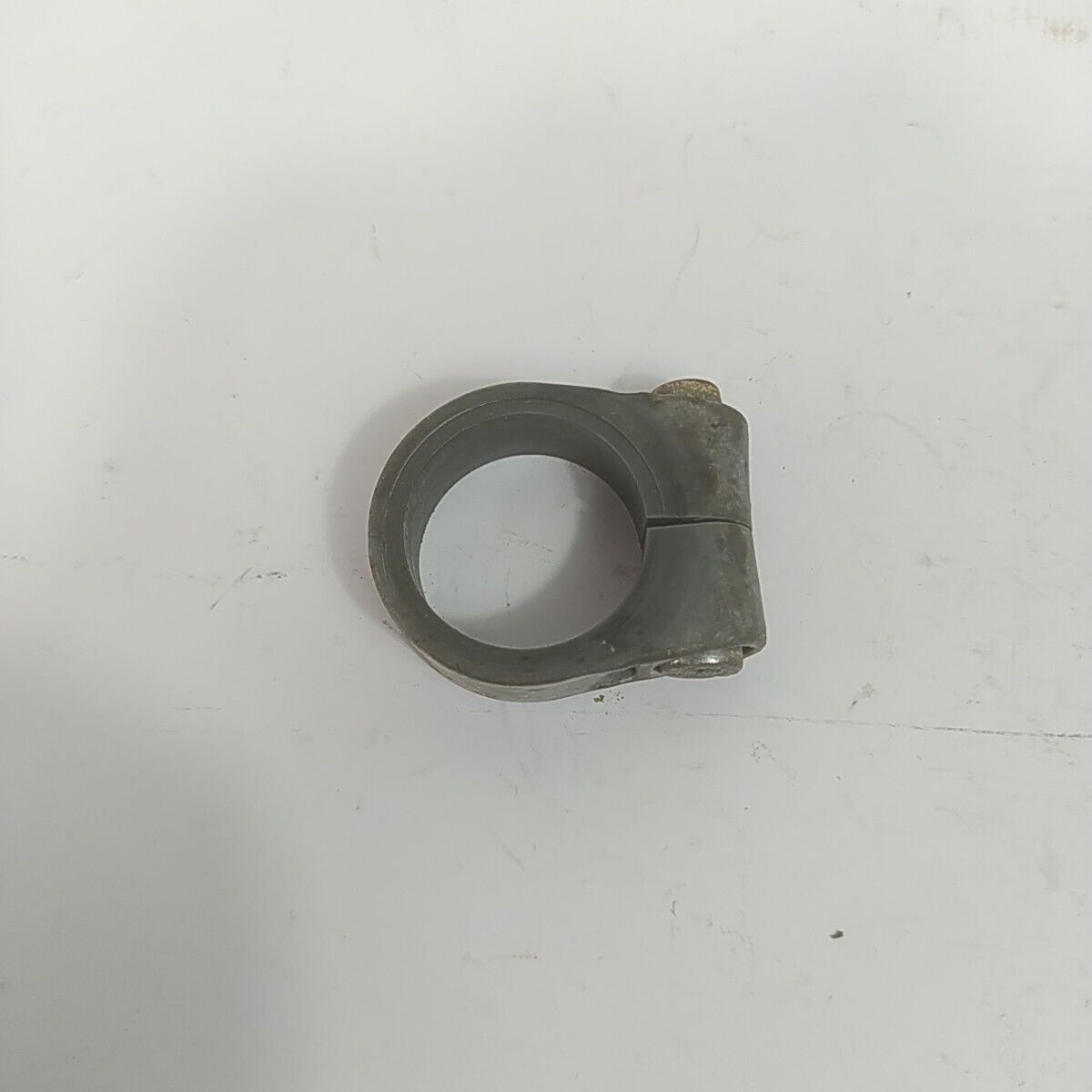 Ricambio per decespugliatore EFCO 8250 SUPPORTO ASTA BRETELLE IMBRACATURA usato