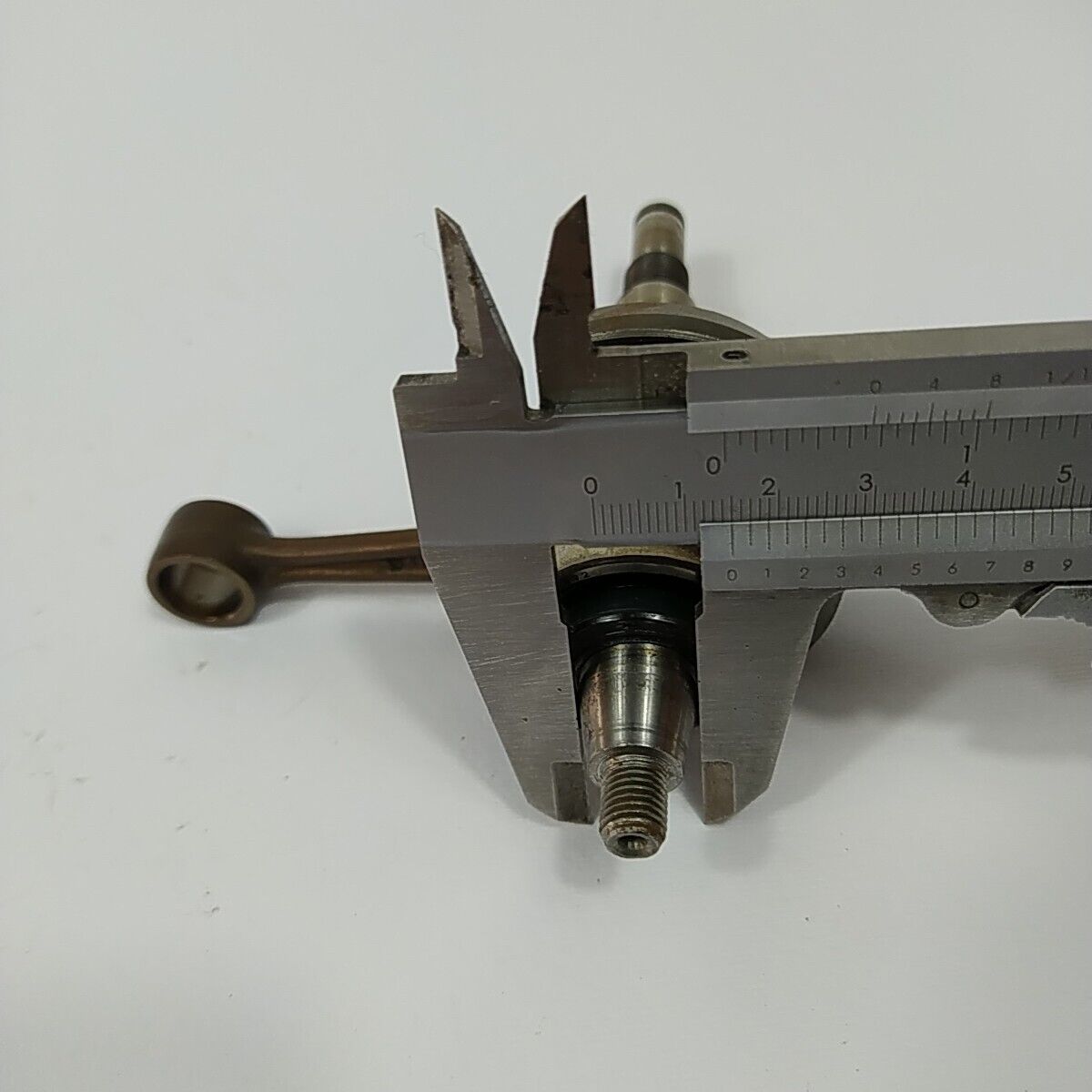 ALBERO MOTORE originale PER MOTOSEGA ORIGINALE STIHL 025 ricambi usati