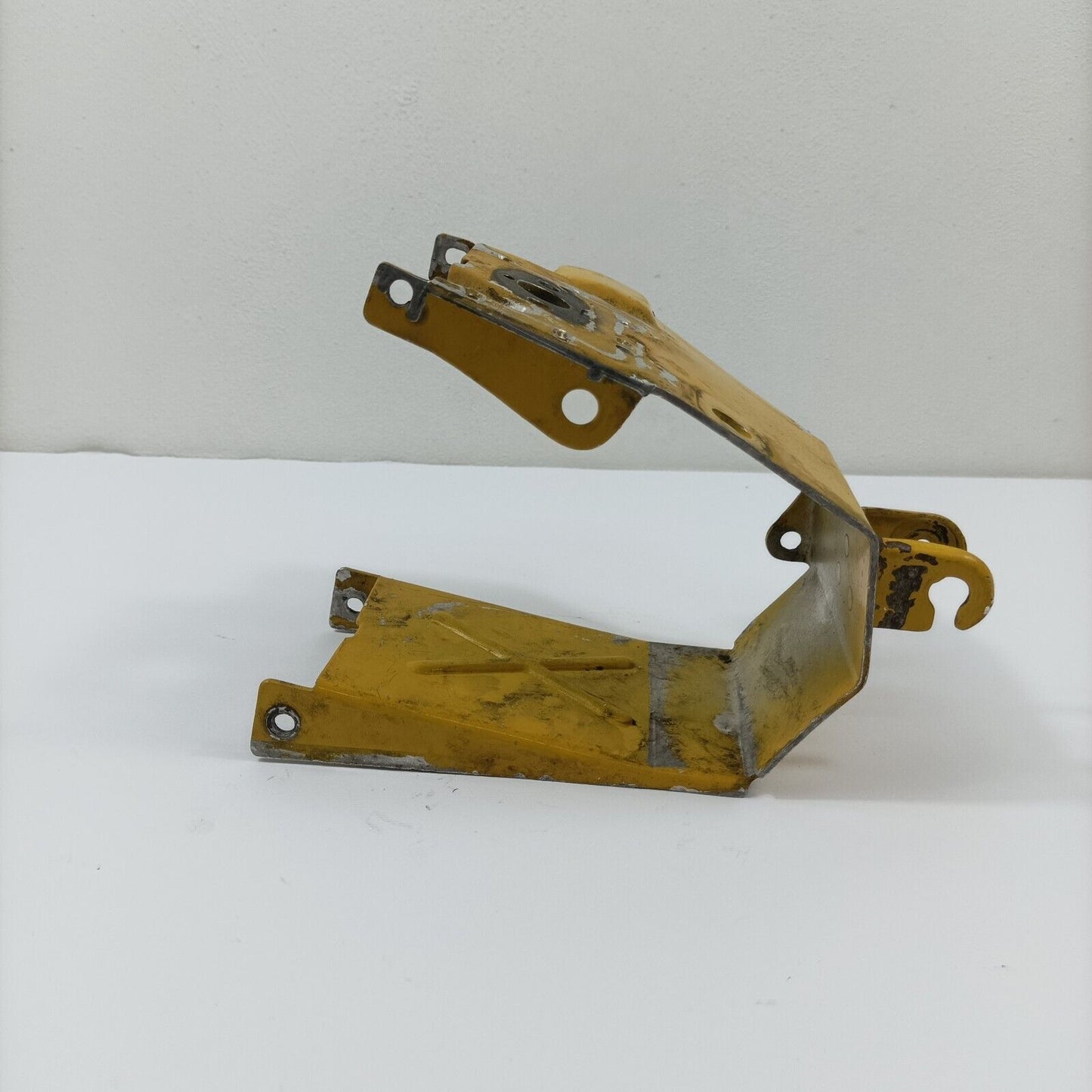 Ricambio TELAIO COPERCHIO COPRI MOTORE CILINDRO per motosega ALPINA A 40 usato