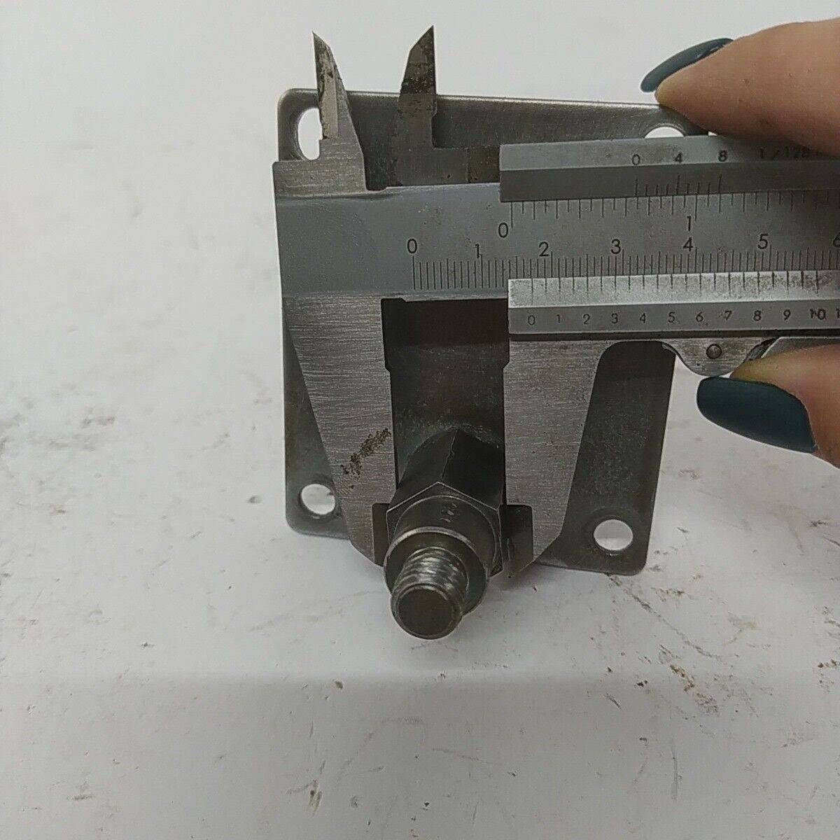 Ricambio usato STAFFA SUPPORTO MOTORE A ZAINO decespugliatore MITSUBISHI T200