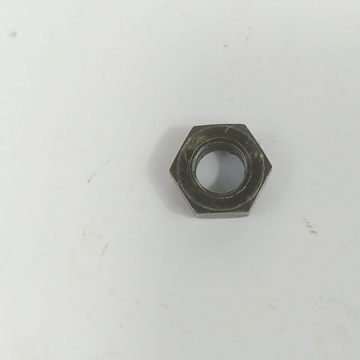 DADO BULLONE LATO VOLANO per motosega HUSQVARNA 338 XPT 334 T ricambi usati
