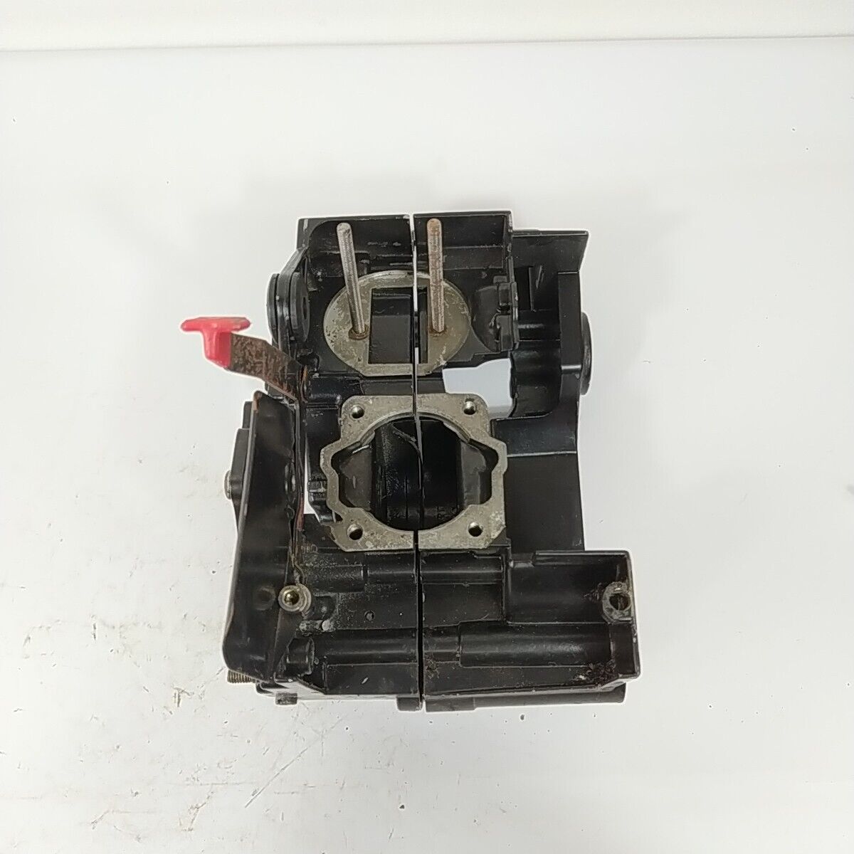 BASAMENTO CILINDRO serbatoio olio PER MOTOSEGA MCCULLOCH 45 EUROPA 92 usato