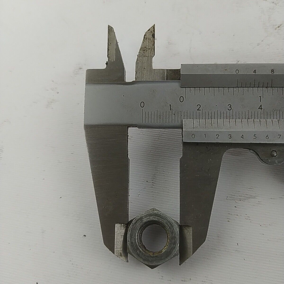 ricambi DADO BULLONE FERMO FRIZIONE per motosega Castor ALPINA PROF 70 usati