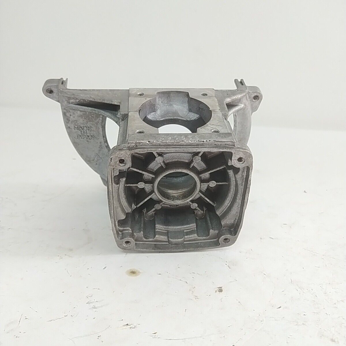 Ricambio CARTER BASAMENTO cilindro usato per decespugliatore MARUYAMA 420 42