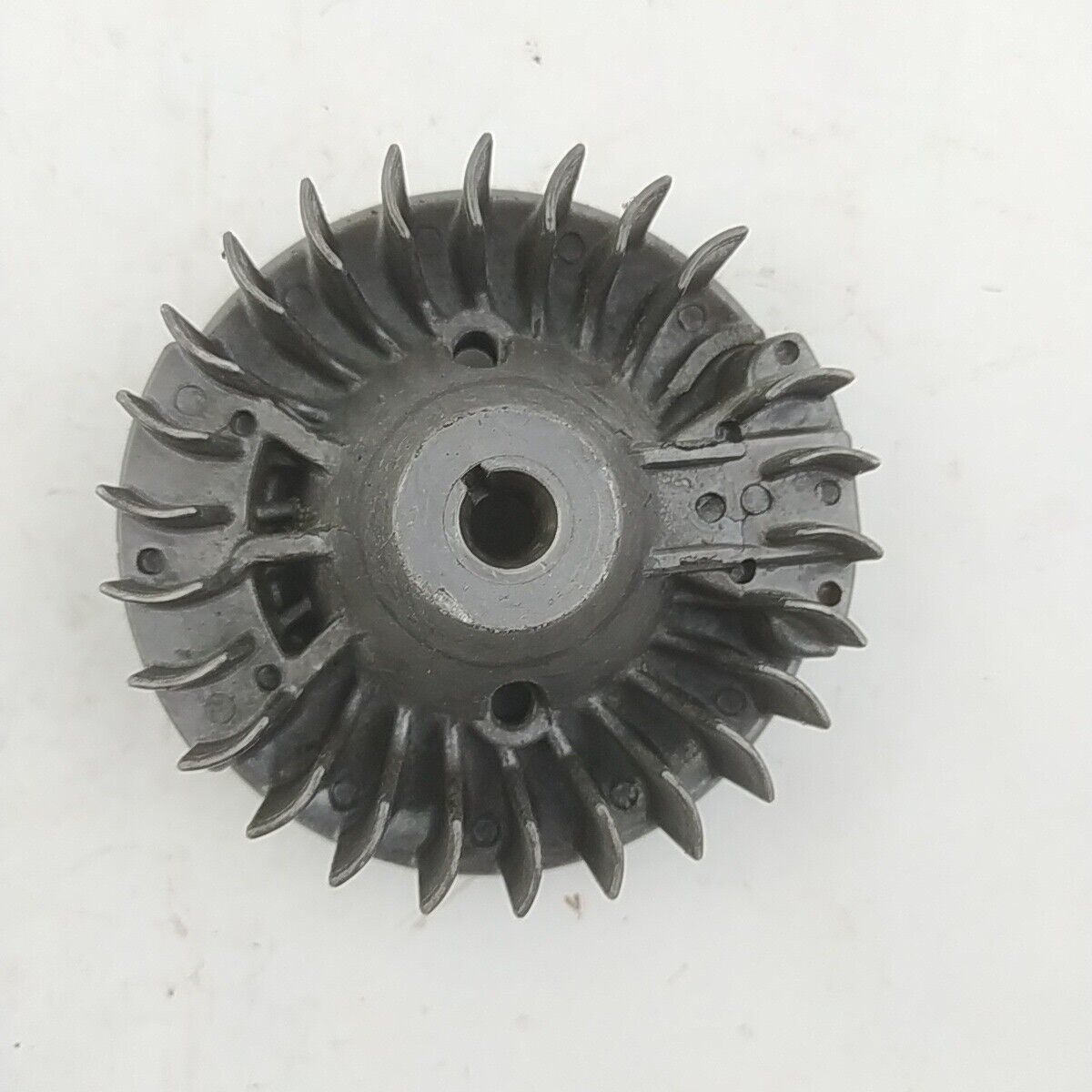 Ricambi DECESPUGLIATORE ALPINA star 41 F VOLANO magnetico di  avviamento usato