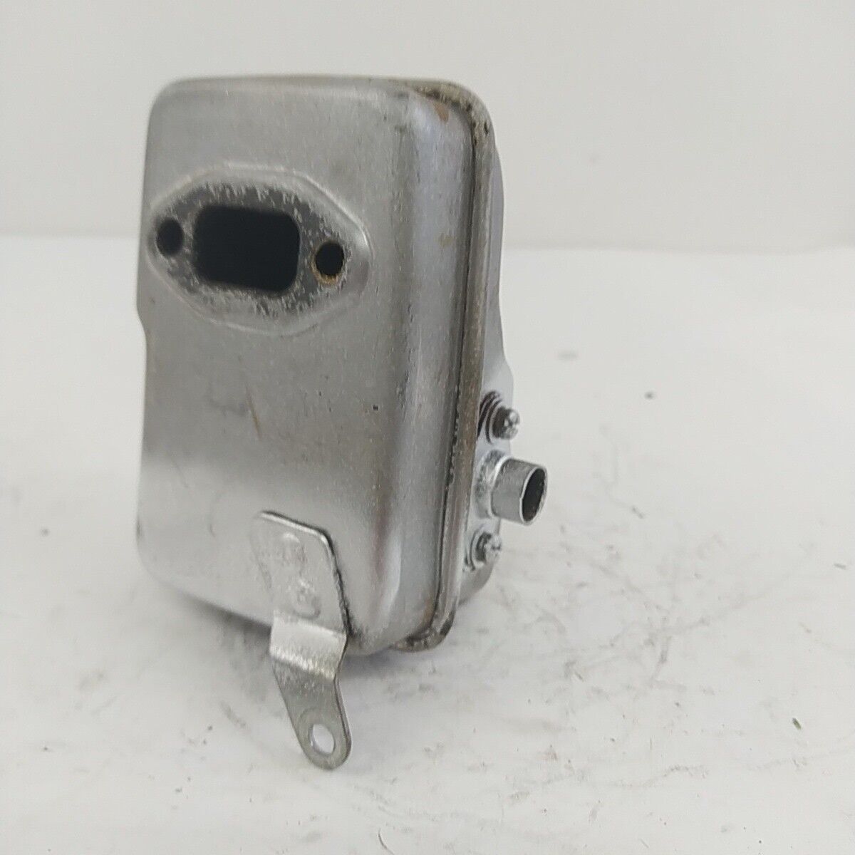 Ricambio MARMITTA SILENZIATORE usato per decespugliatore MITSUBISHI TL 52