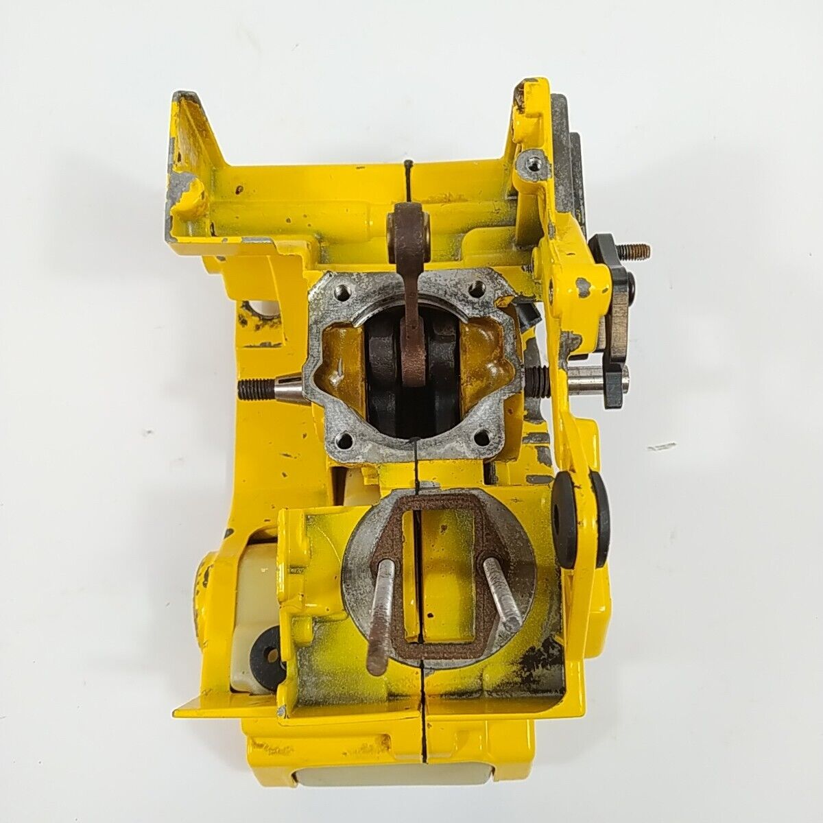 CARTER SERBATOIO carburante e albero motore MOTOSEGA MCCULLOCH PM 484 usato