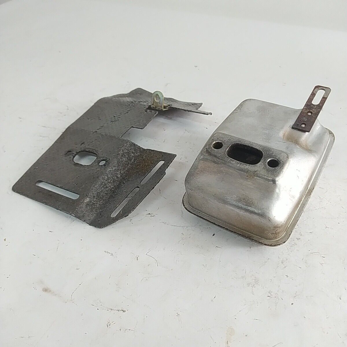 Ricambio MARMITTA SILENZIATORE scarico usato per decespugliatore MARUYAMA 420 42