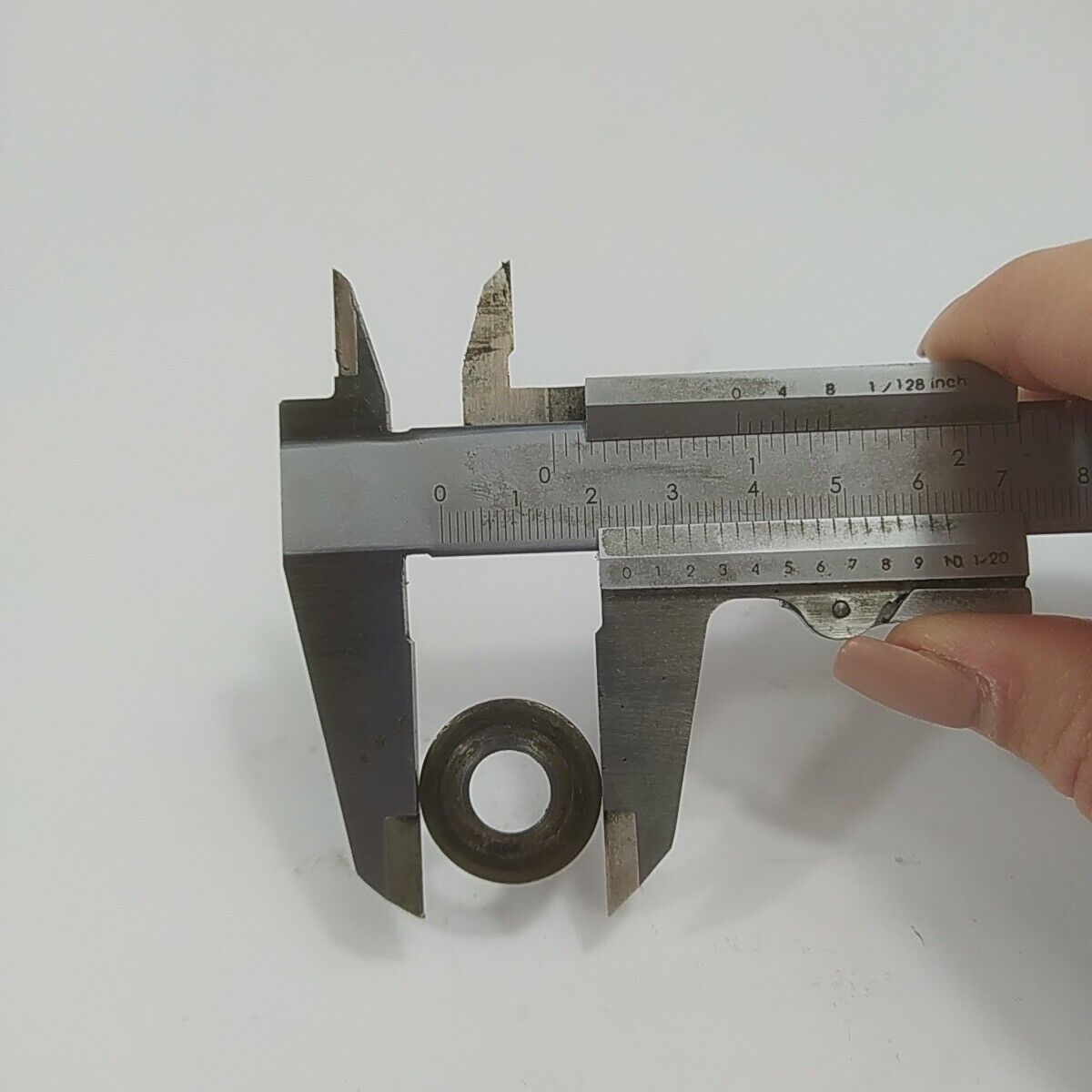 ricambi DADO BULLONE CAMPANA FRIZIONE per motosega castor ALPINA PROF 70 usati