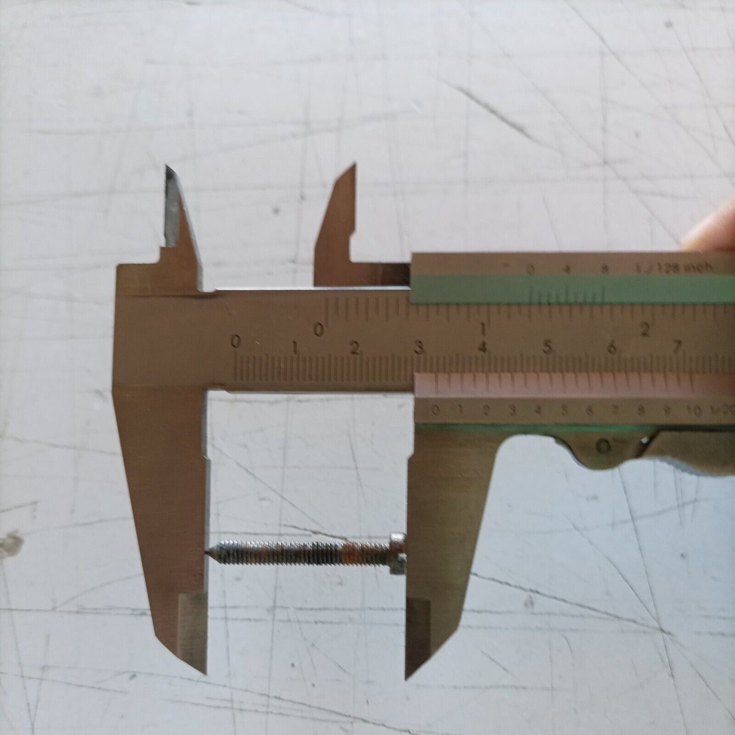 MOTOSEGA OLEO MAC 350 A VITE di regolazione ACCELERATORE GAS CARBURATORE usato